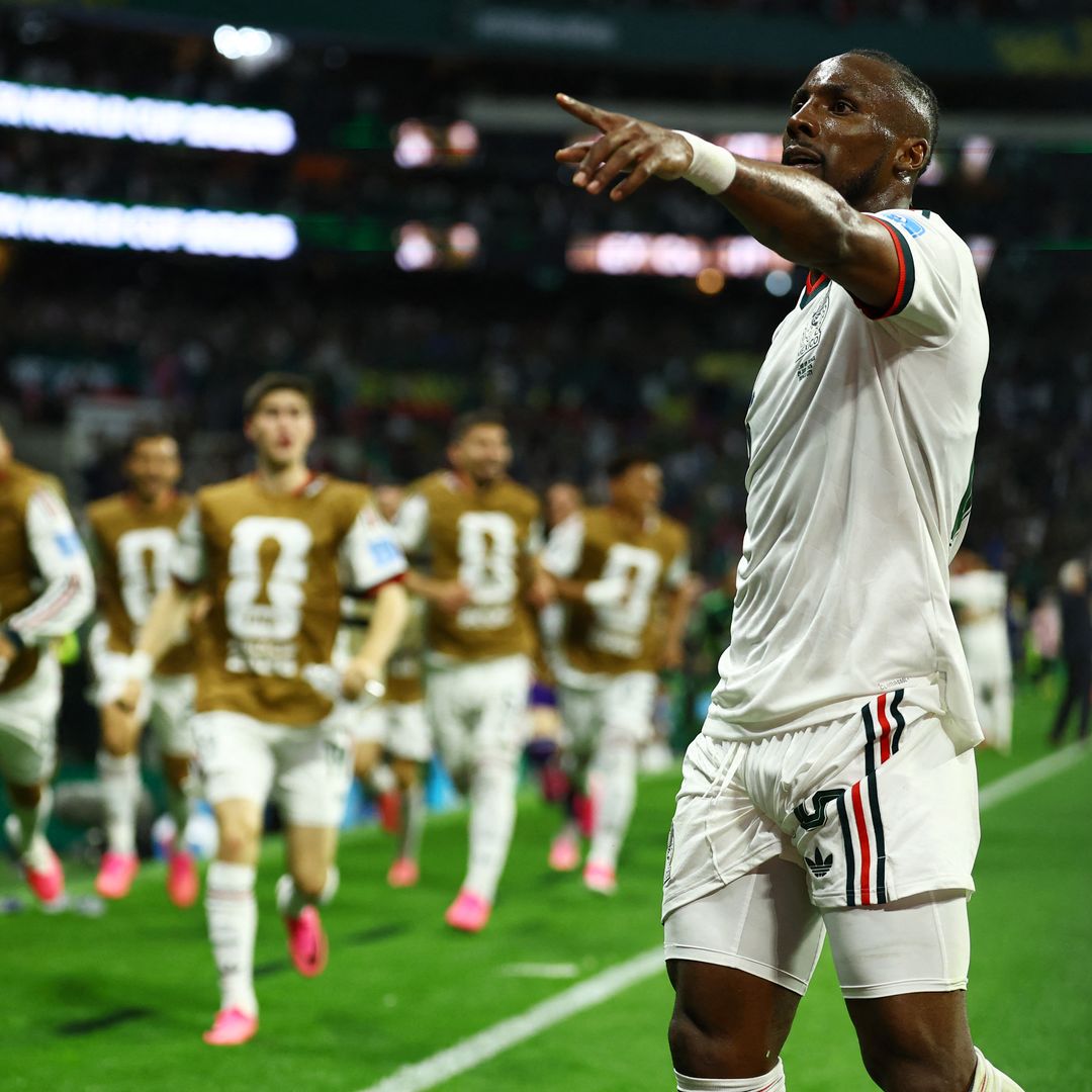 Julián Quiñones, de México, celebra el segundo gol de su selección. Foto: Reuters